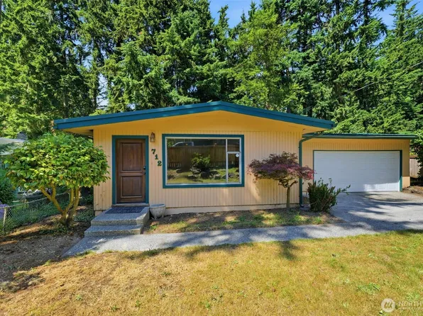 712 NE 198th Street, Shoreline, WA 98155