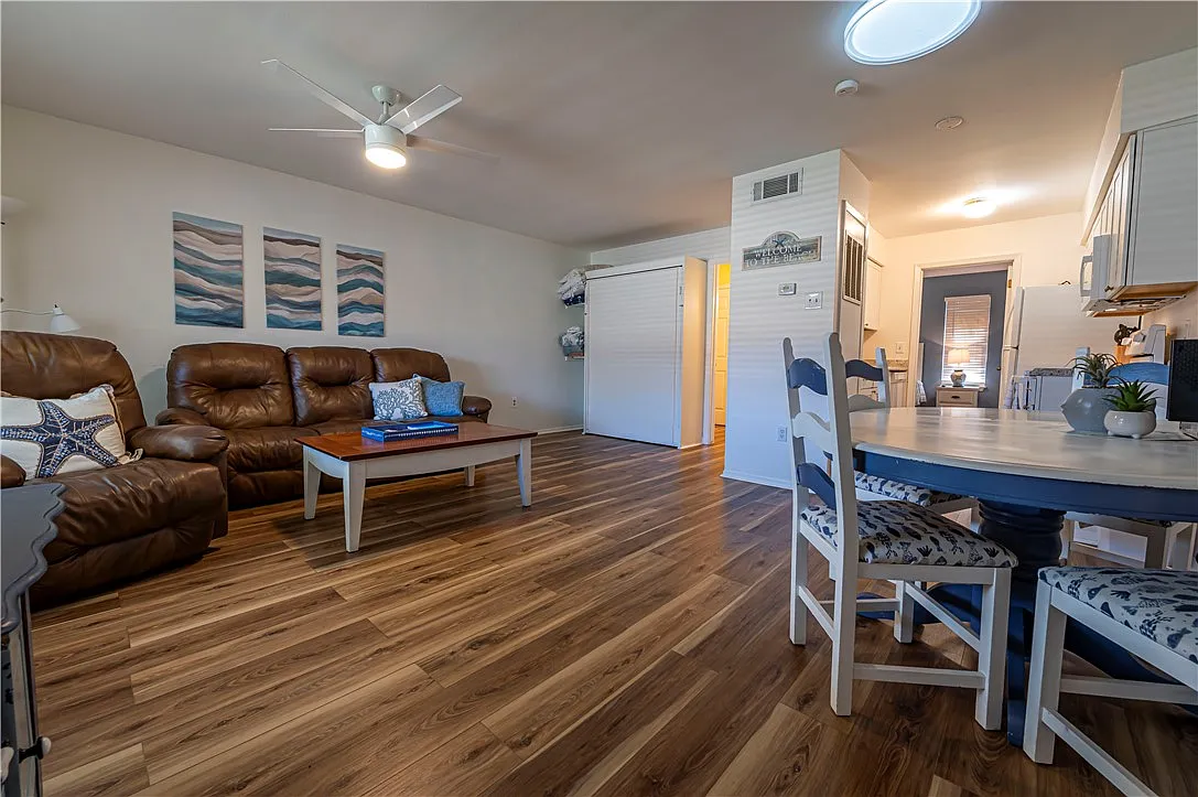622 Beach Access Rd — Photo 3