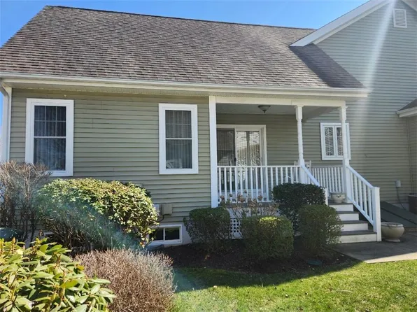500 Mendon Rd Unit 216, Cumberland, RI 02864