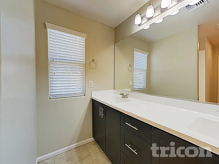 12562 W Gentle Rain Rd — Photo 9