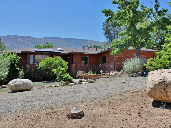 2724 McCray Rd, Mountain Mesa, CA 93240