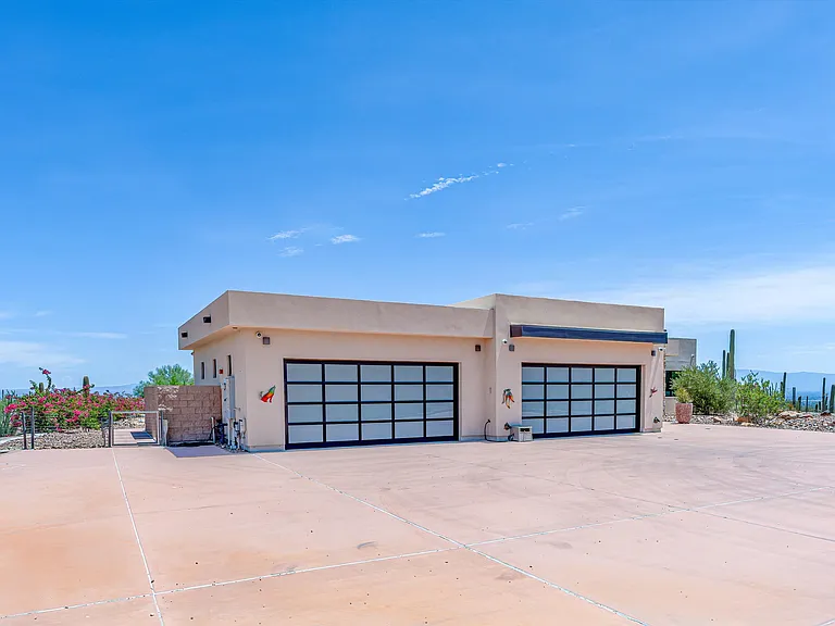7274 W El Camino Del Cerro — Photo 2