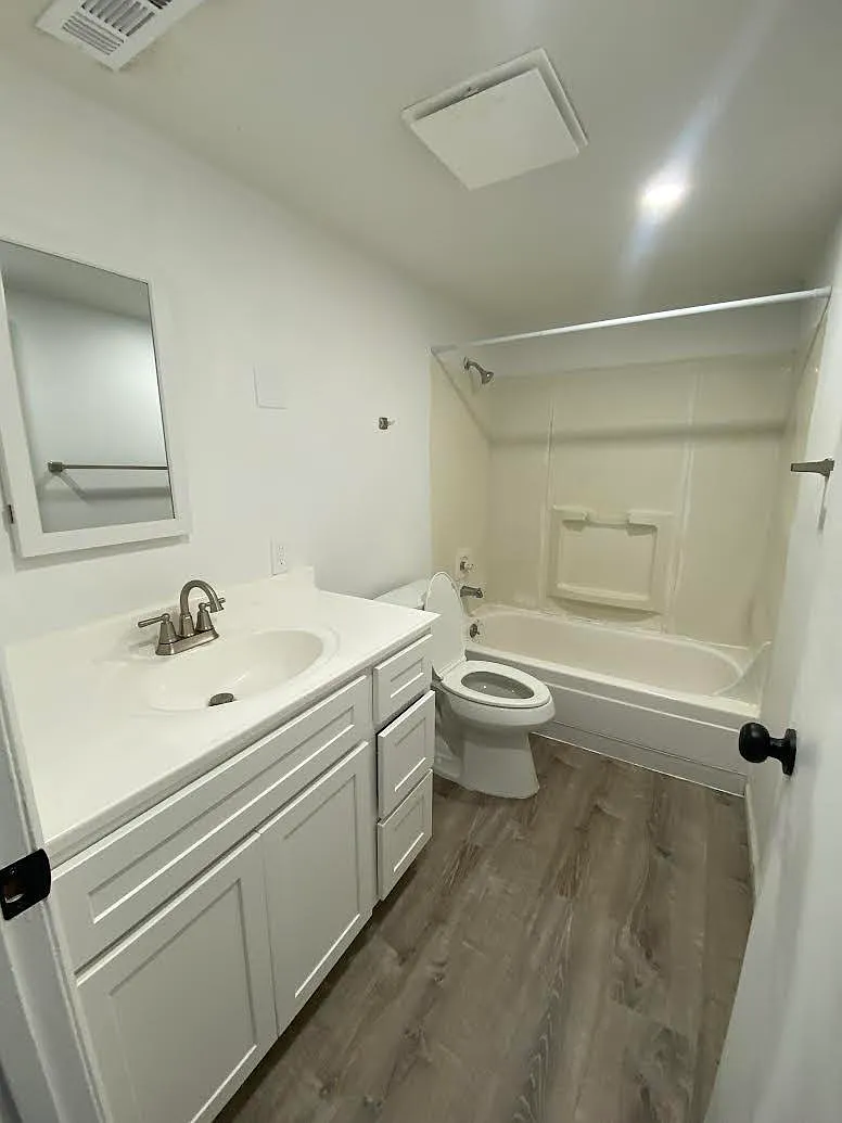 Parkhill Terrace Apartments — Photo 4