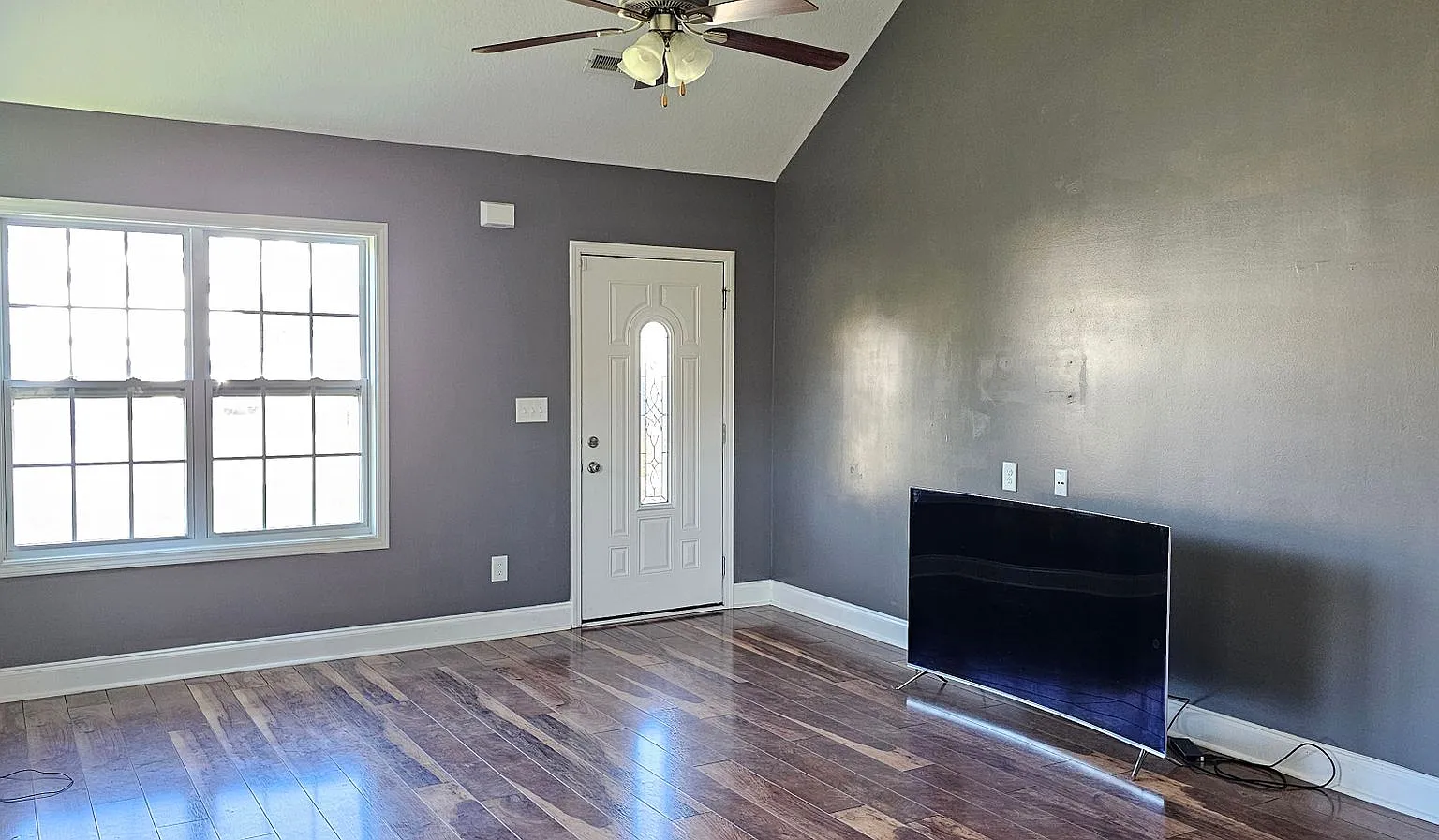 Near Dover Rd. Close to Post! 3 Bed/2 Bath fenced in backyard! — Photo 4