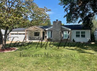 1045 E Linwood Dr, Springfield, MO 65807