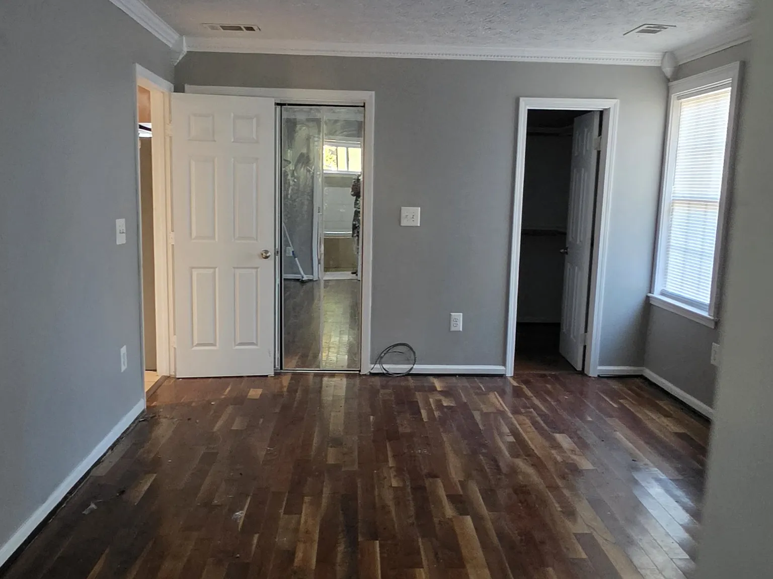 4 bed, 2700 sqft, $2,200 — Photo 4