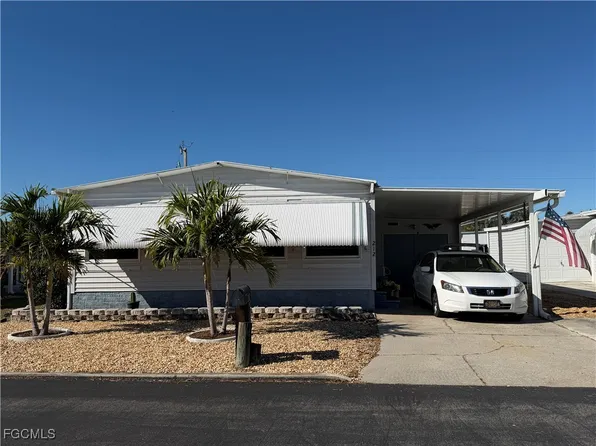 212 Cobblestone Ln, North Fort Myers, FL 33917