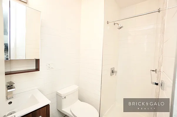 Rented by BRICK & GALO REALTY CORP | media 6