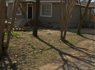 1019 N Anglin St, Cleburne, TX 76031