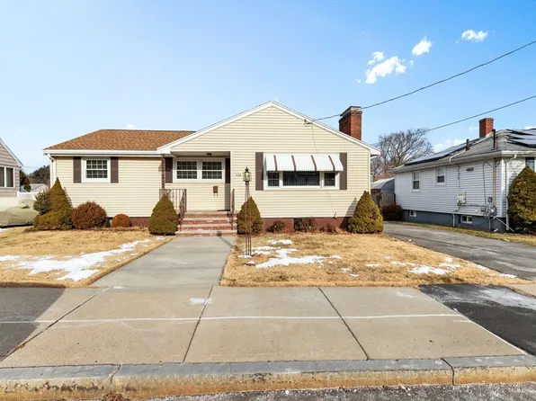 116 Estes St, Everett, MA 02149