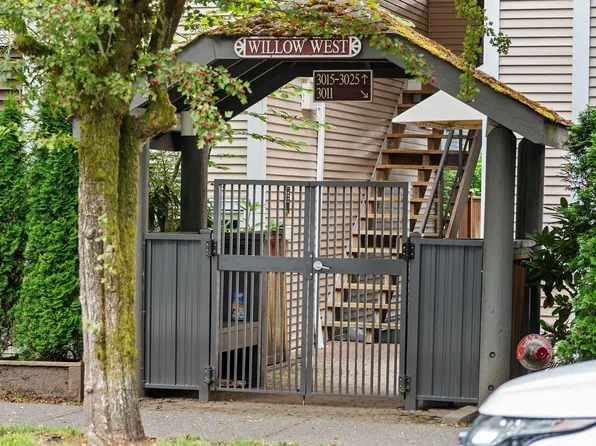 3021 Willow St, Vancouver, BC V5Z 3P4