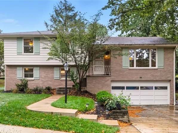 50 Robb Hollow Rd, Pittsburgh, PA 15243