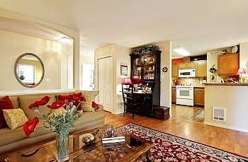 4th image of 18501 SE Newport Way Unit J239