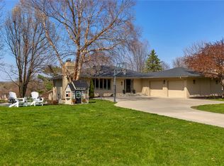 813 SE Walnut Ridge Dr, Waukee, IA 50263