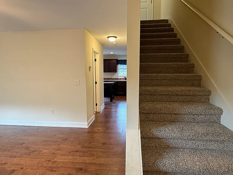 704 Grays Pointe Ct #39 — Photo 6