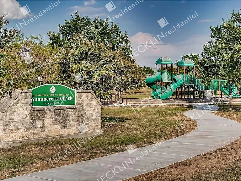 2415 Candle Ridge Trl — Photo 38