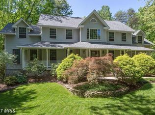 11553 Clara Barton Dr, Fairfax Station, VA 22039