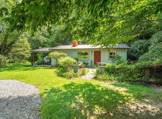 98 Chestnut Hill Rd, Black Mountain, NC 28711