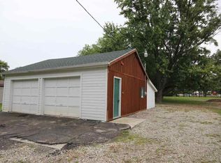 2710 Kroemer Rd, Fort Wayne, IN 46818