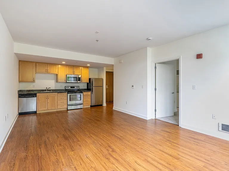 2700 San Pablo Ave #404 — Photo 2