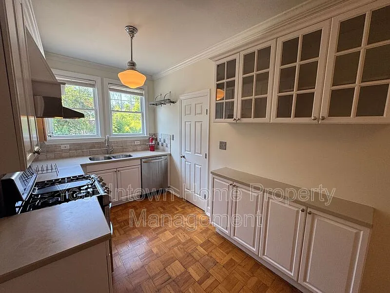 2 bed, 2.0 bath, 1190 sqft, $2,800 — Photo 4