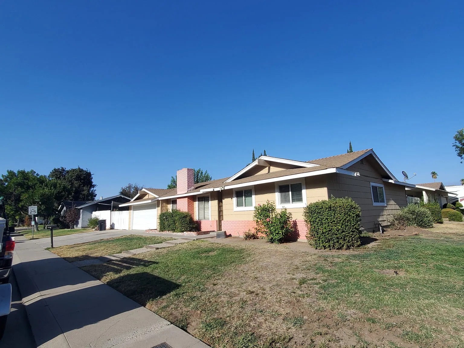 3 bed, 1266 sqft, $2,500 — Photo 2