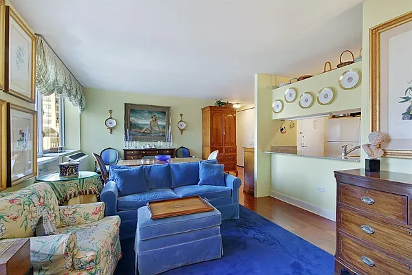 Sold by Corcoran | media 6