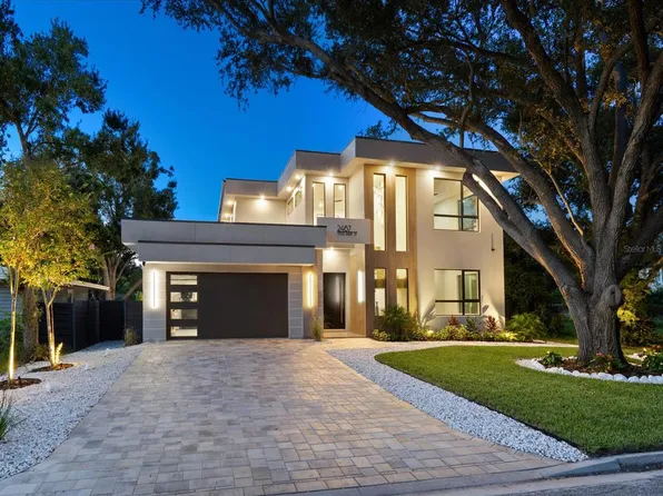 2467 Hyde Park St, Sarasota, FL 34239