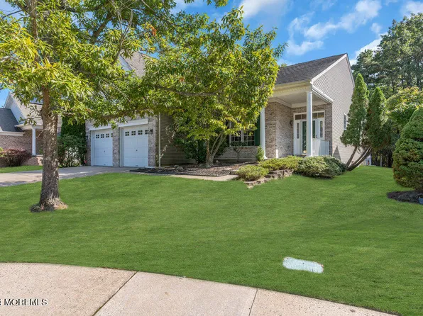 3 Oakhill Court, Jackson, NJ 08527