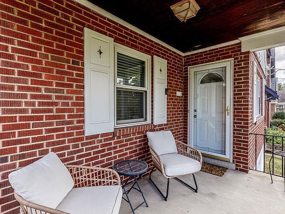 4th image of 4950 Oaklawn Dr
