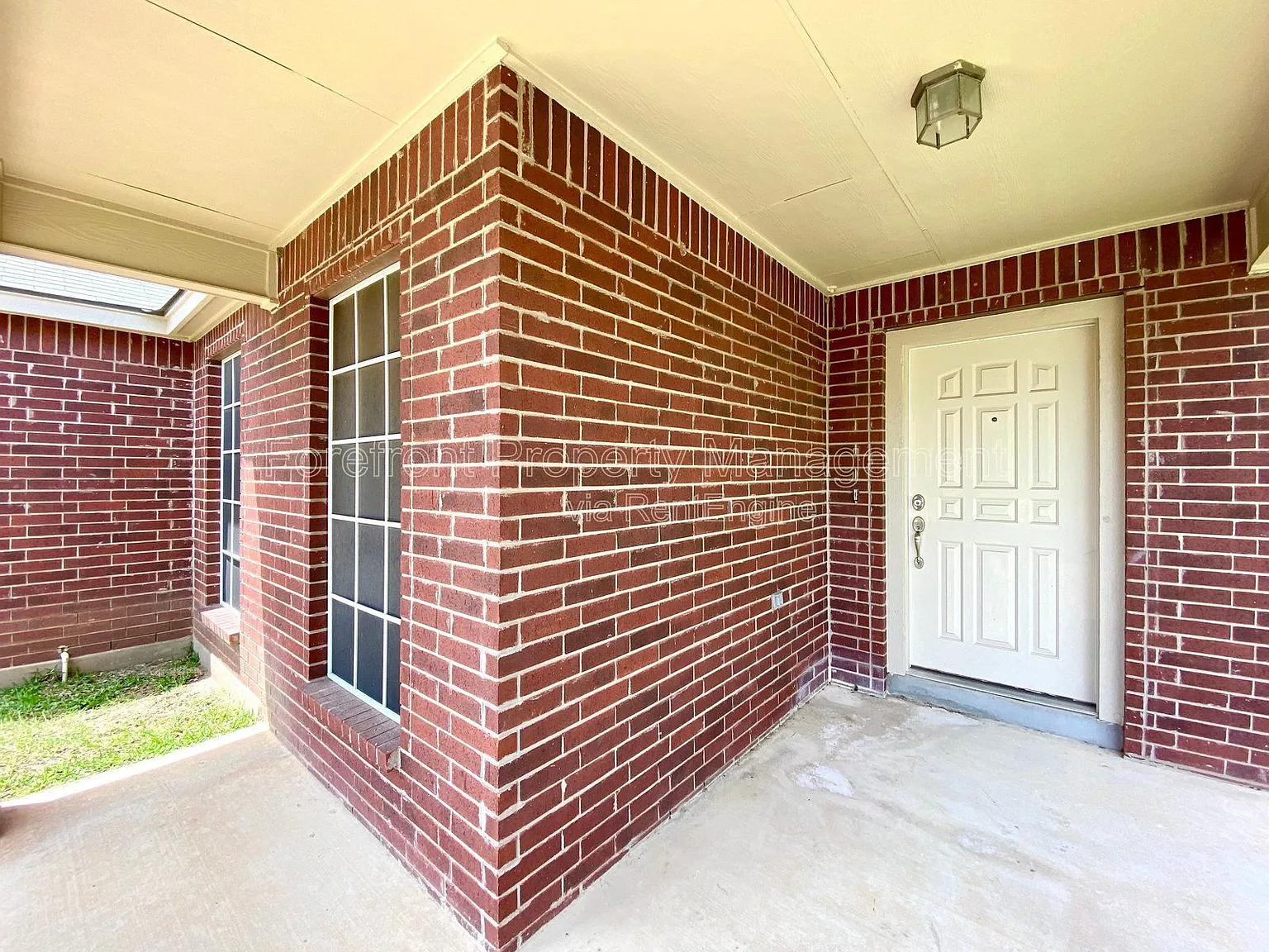 3 bed, 2.0 bath, 1784 sqft, $1,720 — Photo 4