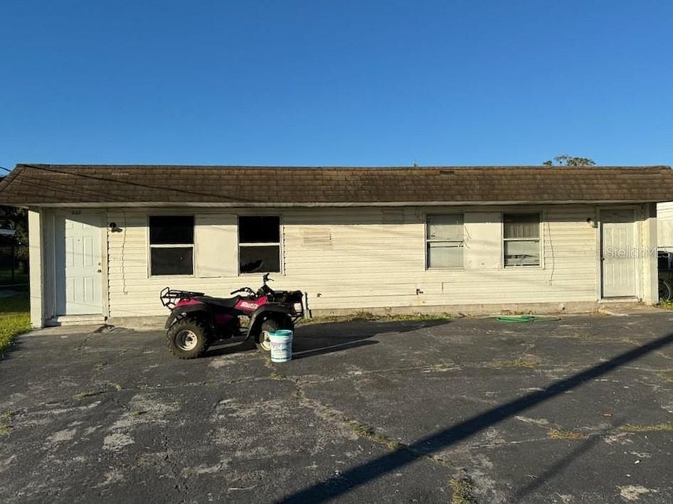 1st image of 635 W Williams St