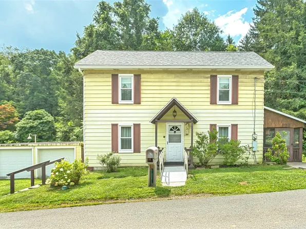 76 Fayette City Blvd, Perryopolis, PA 15473