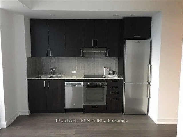 255 Village Green Sq #3208 — Photo 2