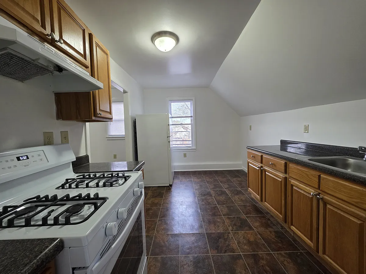 Building Photo - 269 Norton St #3A