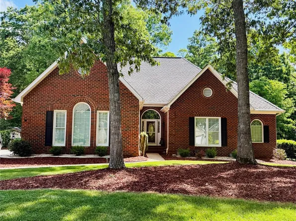 1320 Mill Race Ln, Matthews, NC 28104