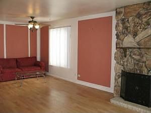 3rd image of 2S638 Cynthia Dr