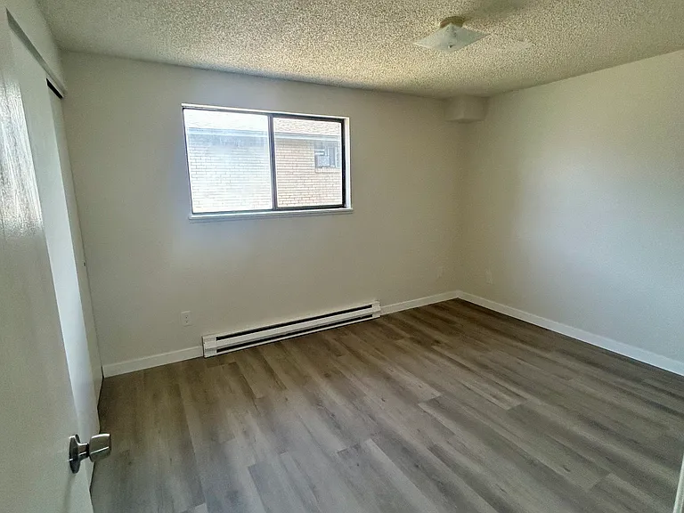 6109 N Colton St #16 — Photo 5