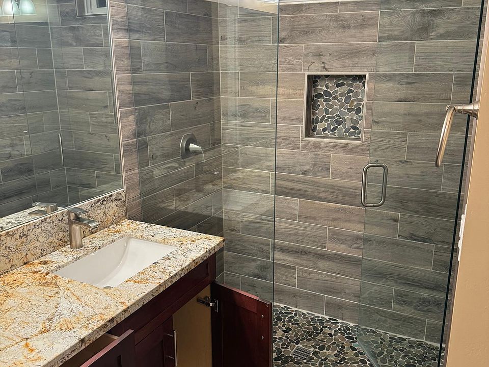 1st image of 641 Claire Ave
