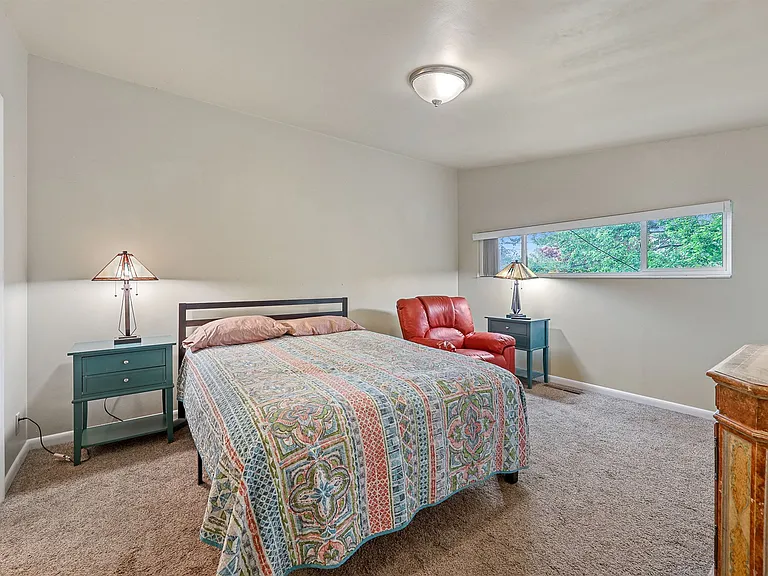 Owners Bedroom. New Lights and carpet from time of this picture