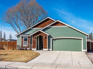 1883 NW Quince Tree Pl, Redmond, OR 97756