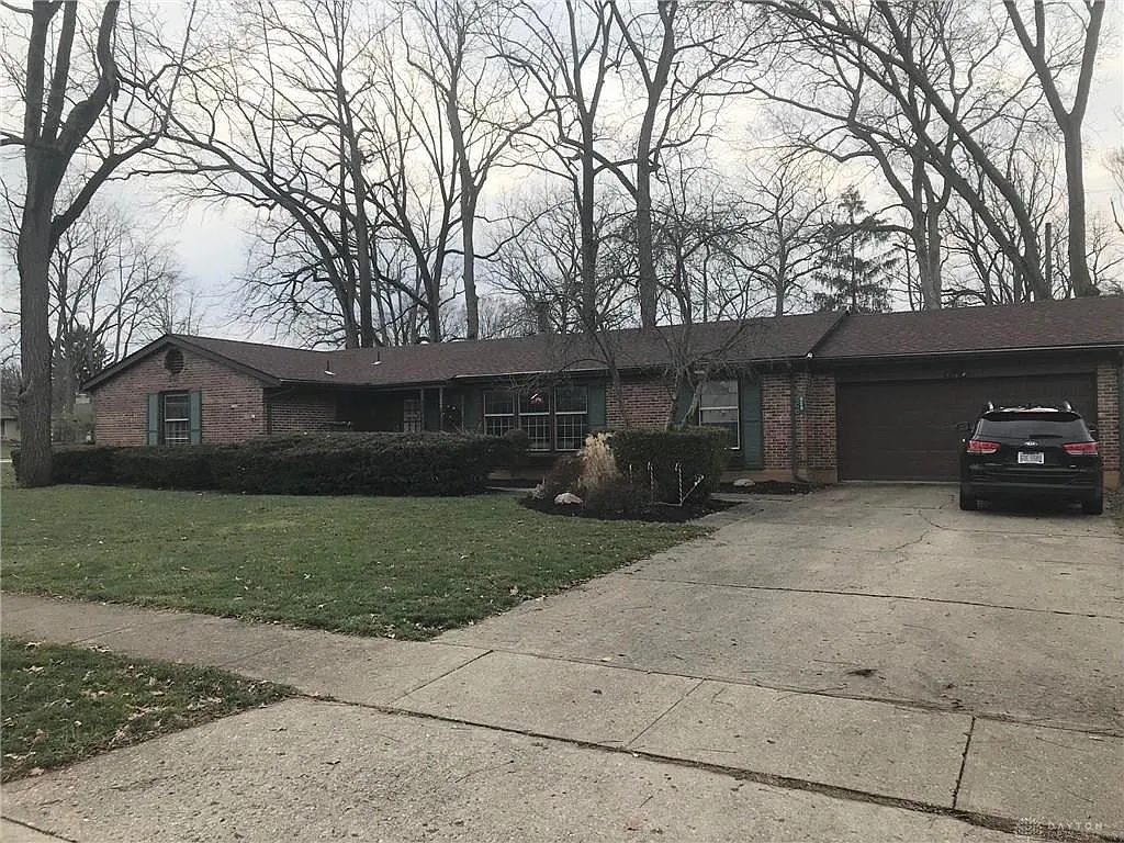 529 Locust Hill Dr photo 1