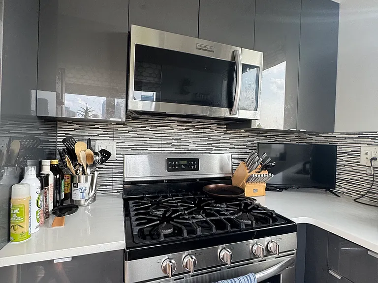 1001 S 17th St #401 — Photo 15