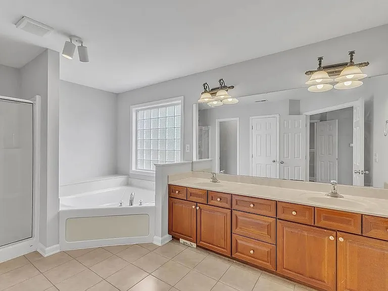 9301 Perini Ct — Photo 29