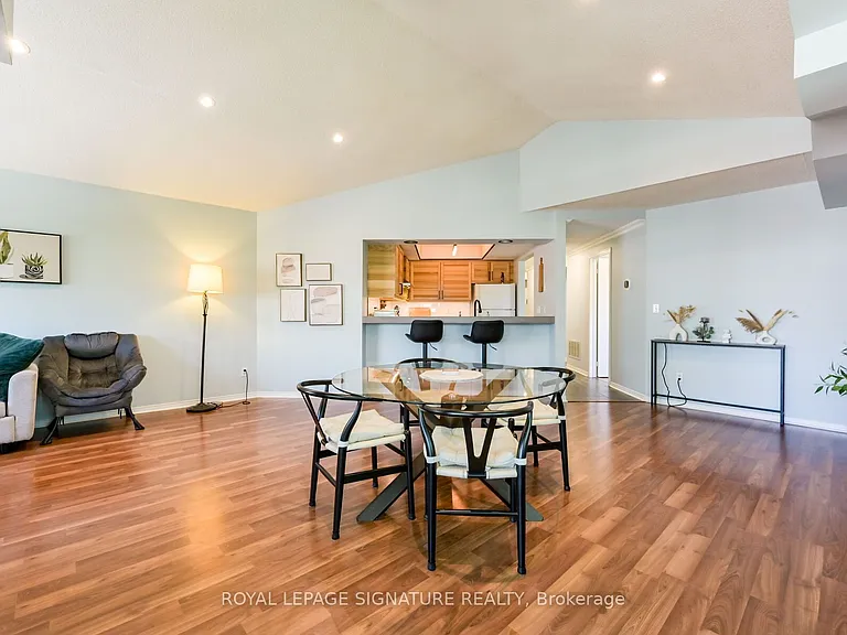 65 Bristol Rd E #223 — Photo 14