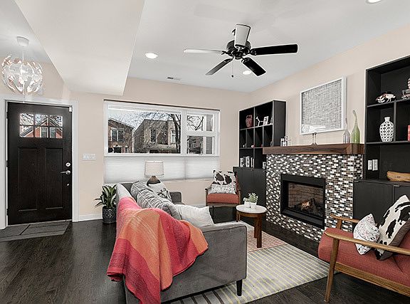 4th image of 2616 N Richmond St #1