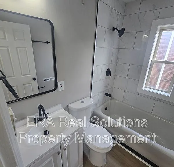 1056 Wilson Ave #C — Photo 6