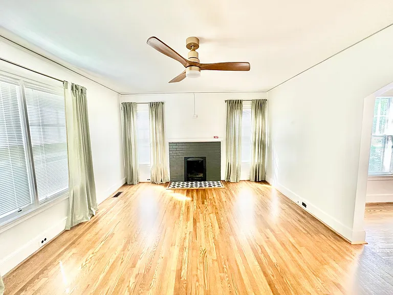441 Jackson St — Photo 18