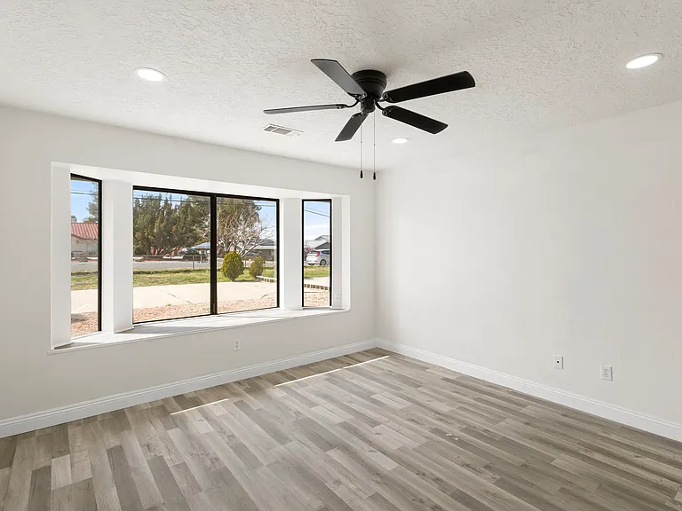 7349 Jenkins Ave — Photo 12
