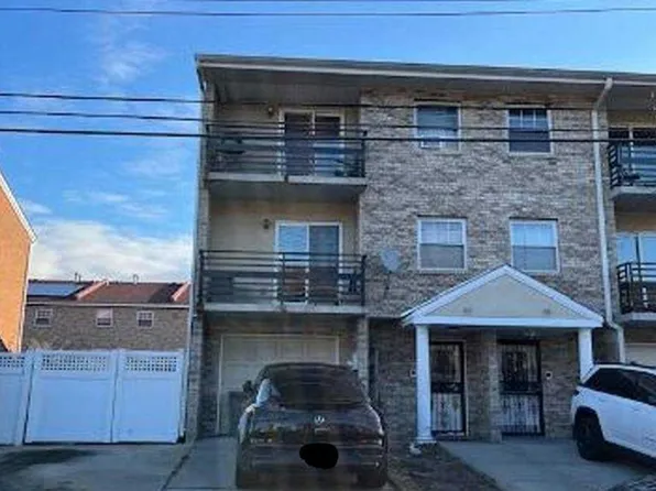 437 Amber St, Brooklyn, NY 11208